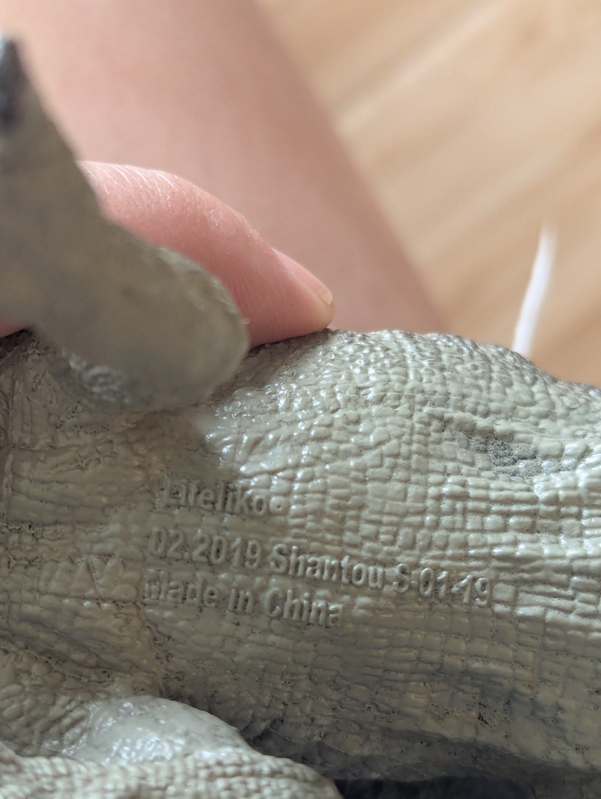 Papo Spinosaurus Figure Gray Prehistoric Dinosaur Animal Figurine 12″ Long