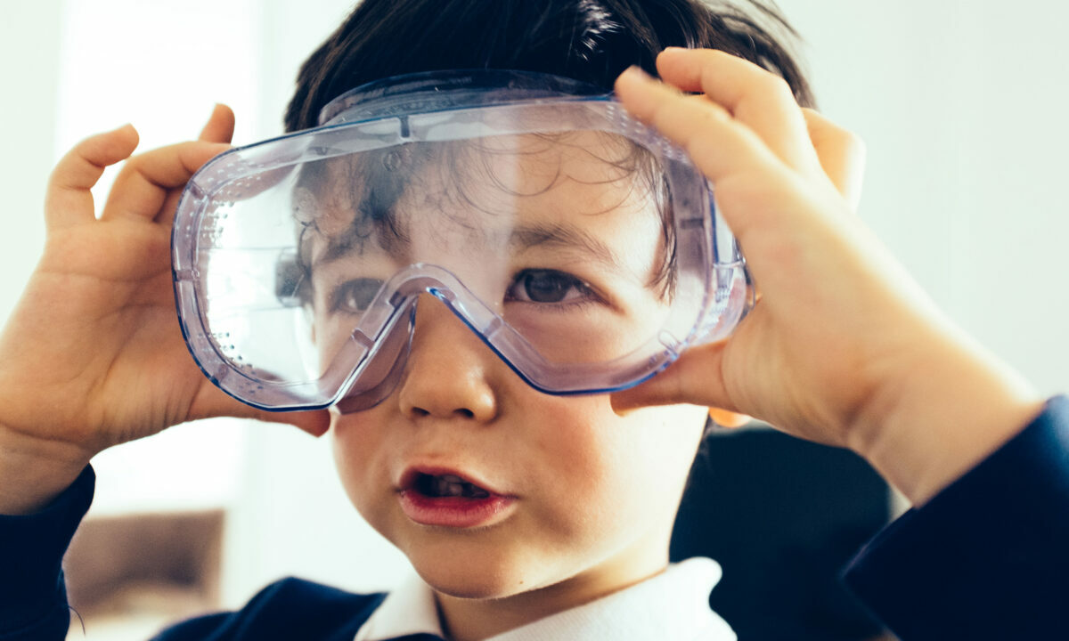 5pcs Yellow Anti-Fog Safety Goggles Science Toy Kids Birthday Gift Protected Fun