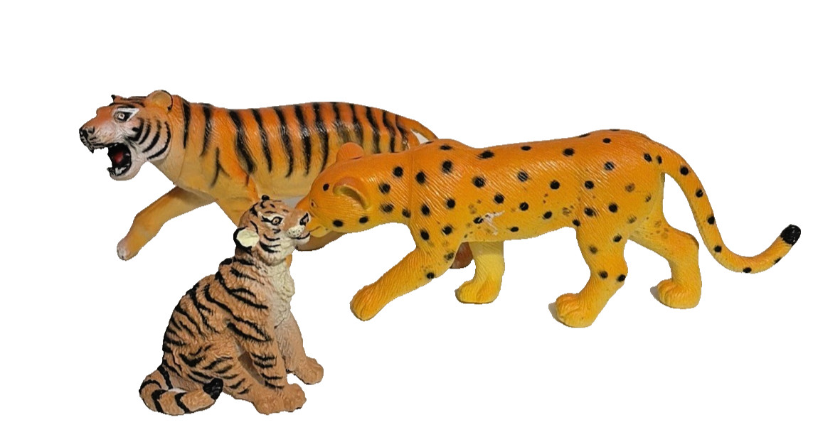 Safari Animals Toys Plastic Vintage Collectibles Lot of 27 Many Sizes 1990s READ