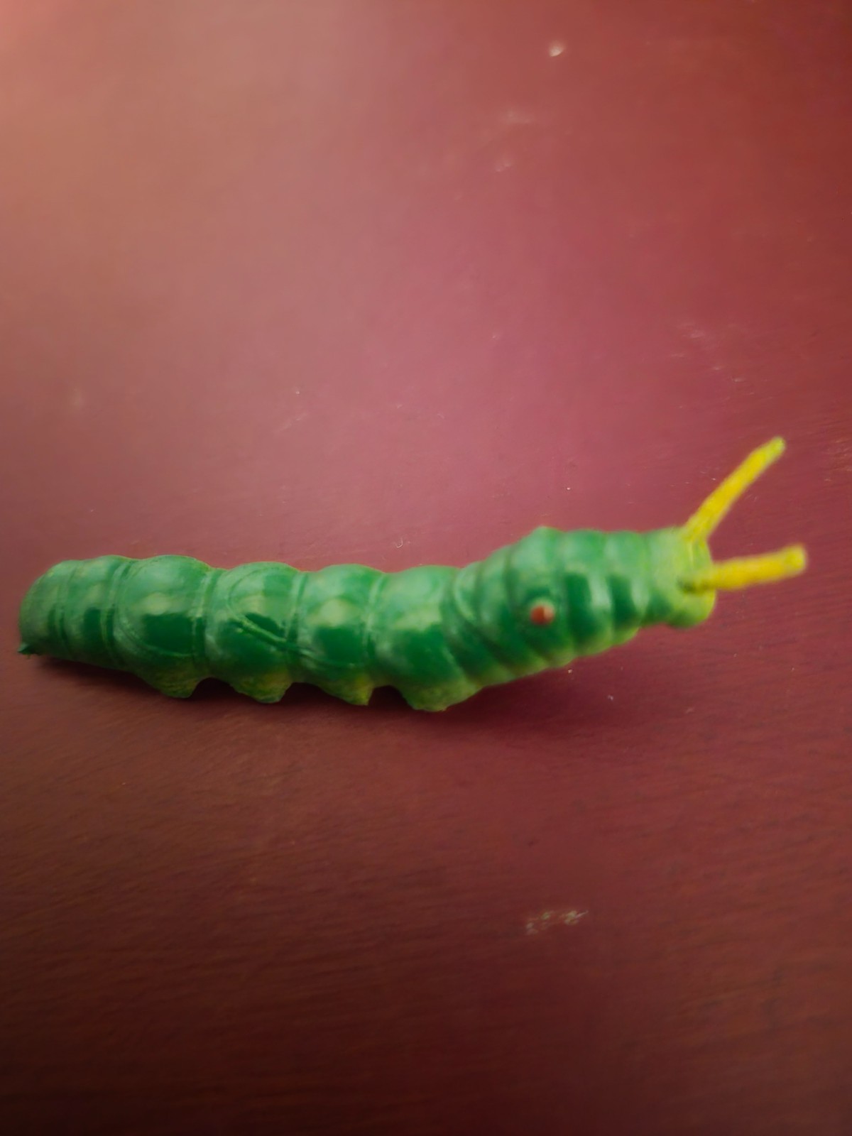 Green Tomato Hornworm Larvae Plastic 2.5 inches