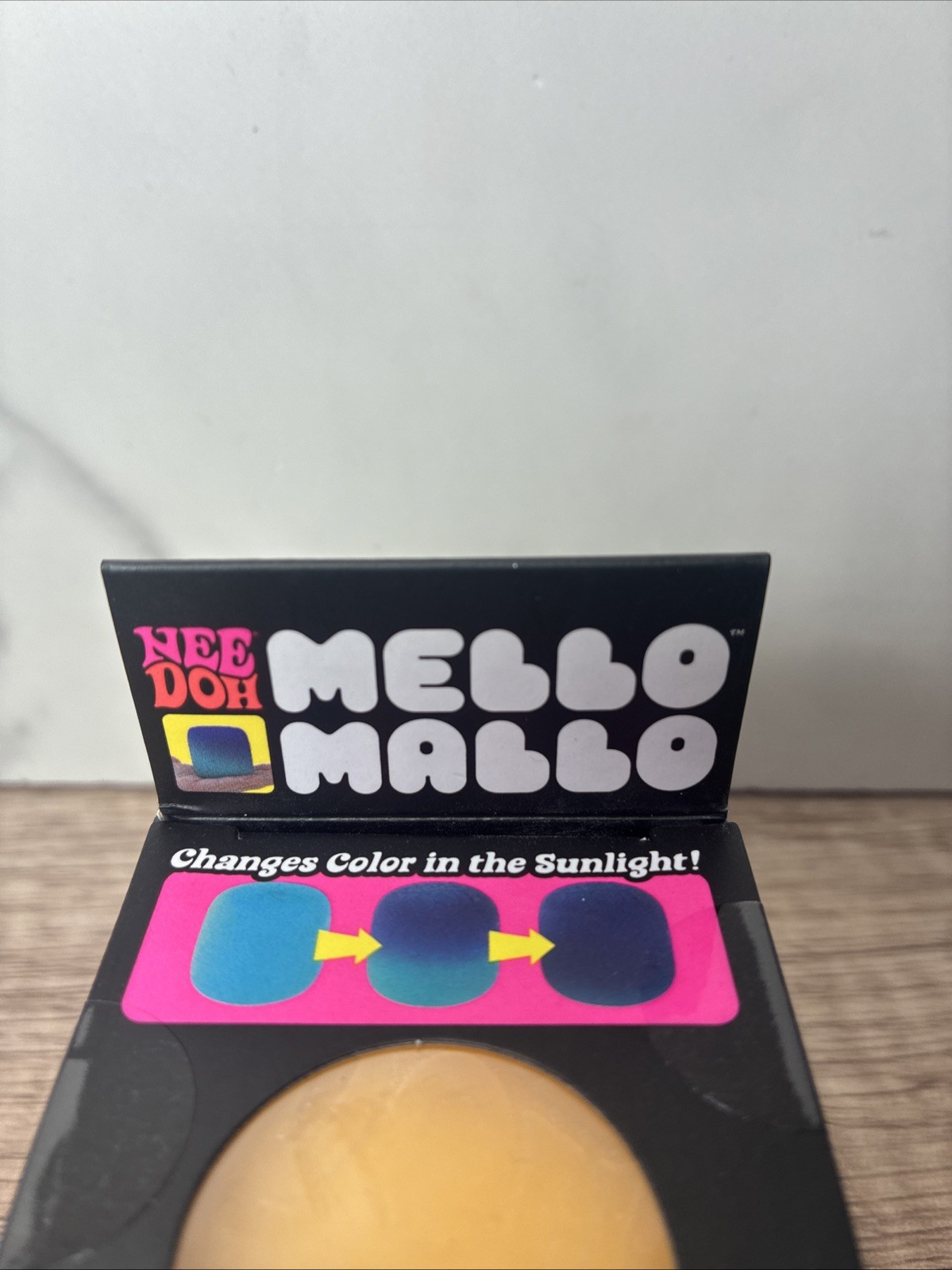 NeeDoh Mello Mallo Color Change Squishy Squeeze Sensory Toy Yellow