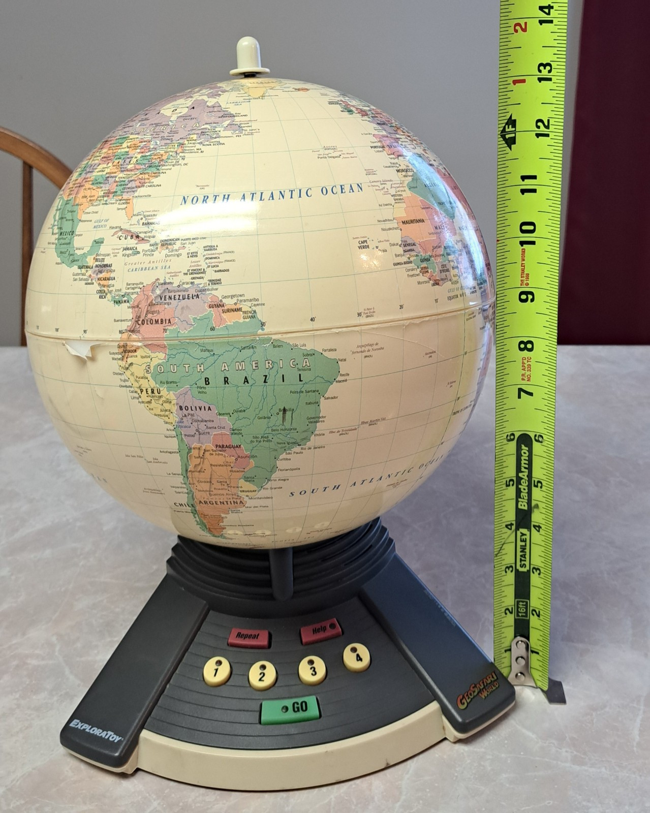 Vtg 1990s GeoSafari World Talking Globe 6498 Interactive STEM Geography Game