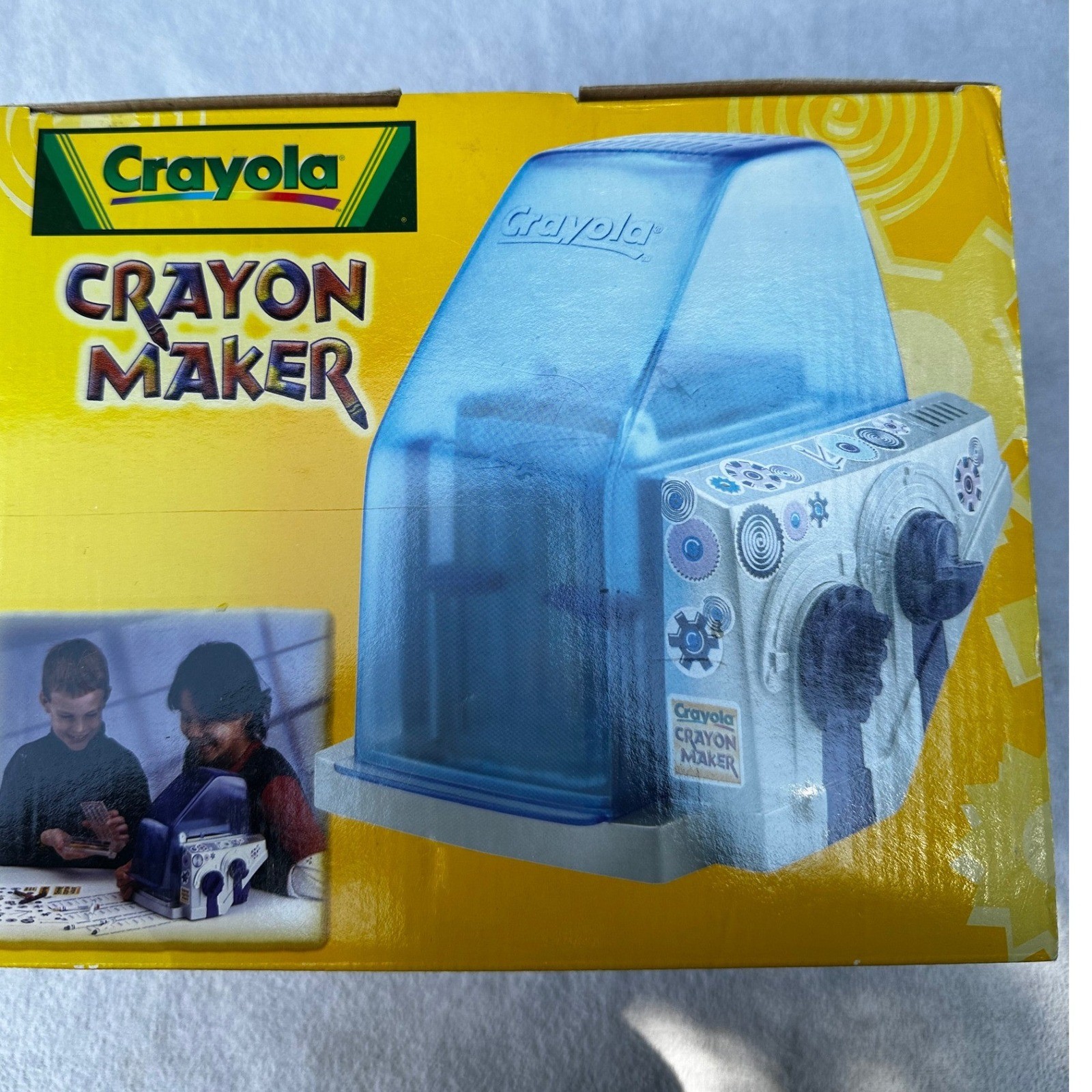 NEW SEALED VTG 2001 Crayola Crayon Maker 04-9020-0-600 Melting Craft Kit Vintage