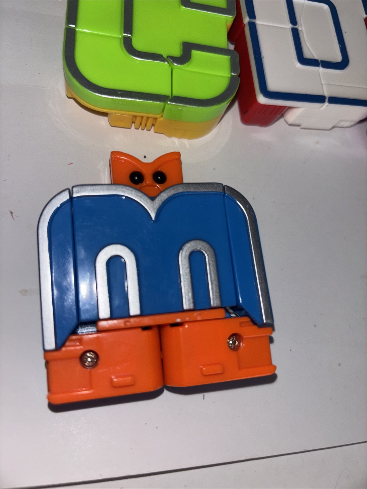 Lakeshore Learning Alphabet Transforming Robots Alphabots Toys