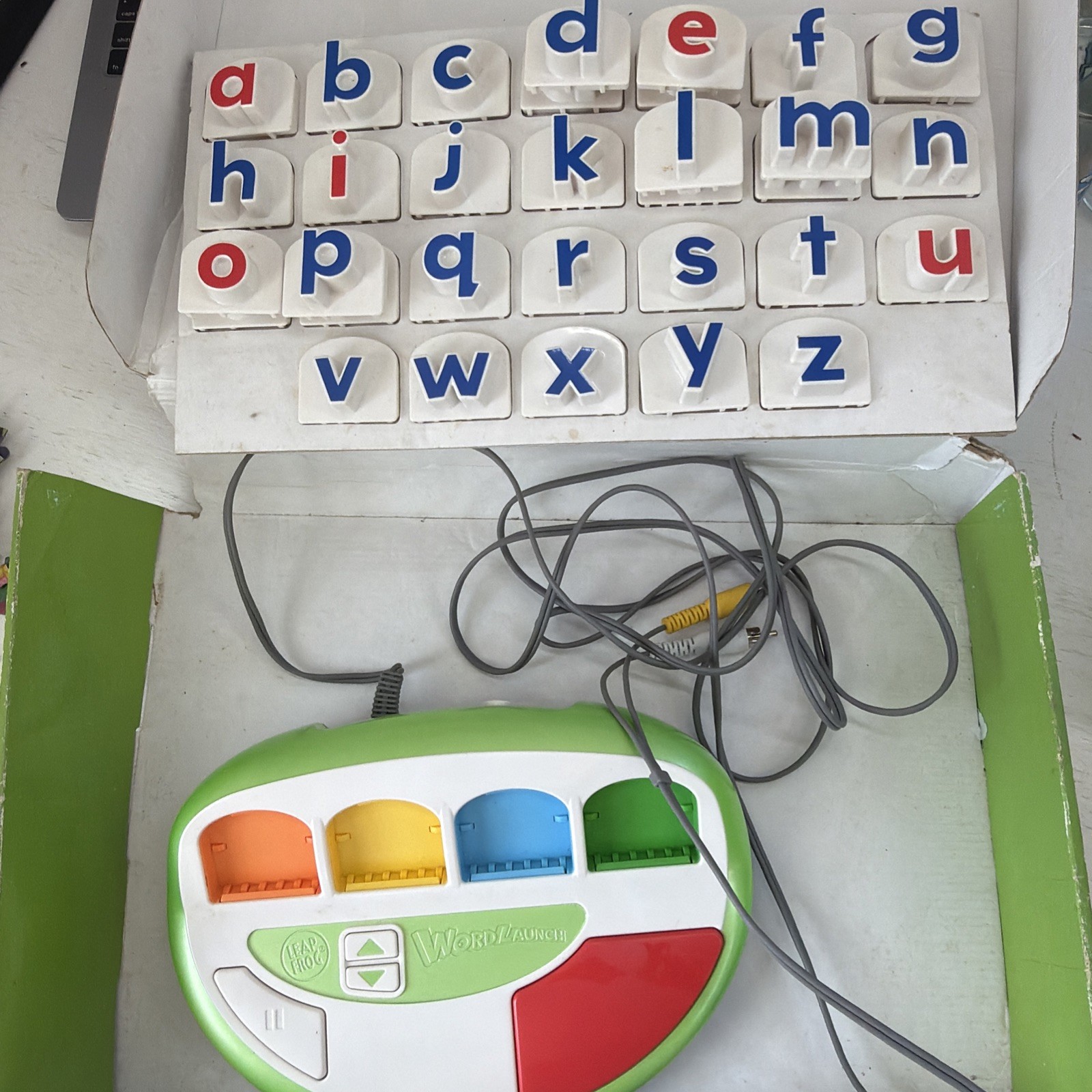 2006 LeapFrog Word Launch Reading System Children’s Game Learn to Read Complete