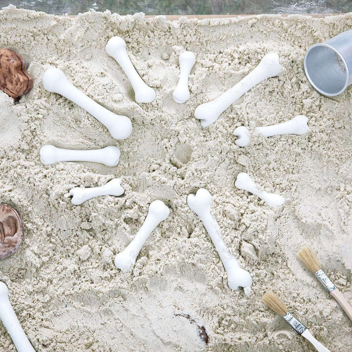 Kaplan Early Learning Big Bones Set – 20 Pieces