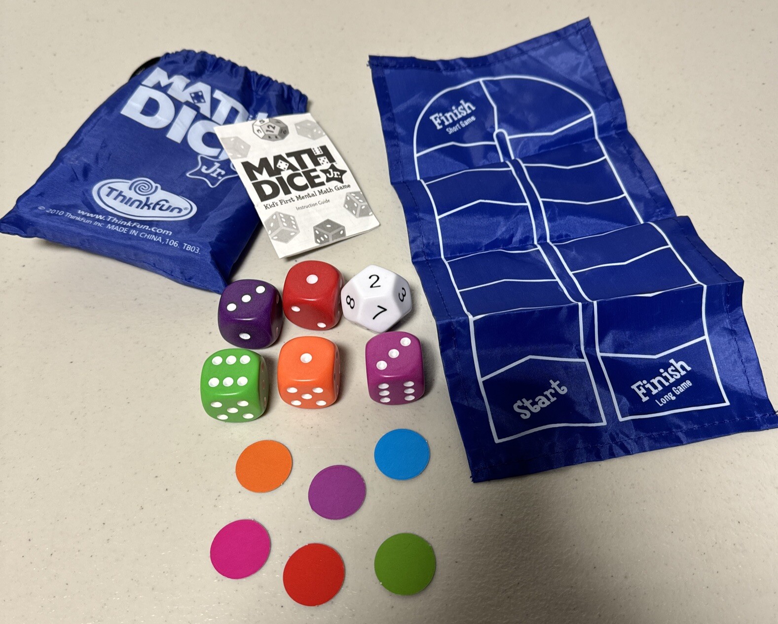 Think Fun Math Dice Junior Game for Boys and Girls Age 6 and Up Learning Tool U6