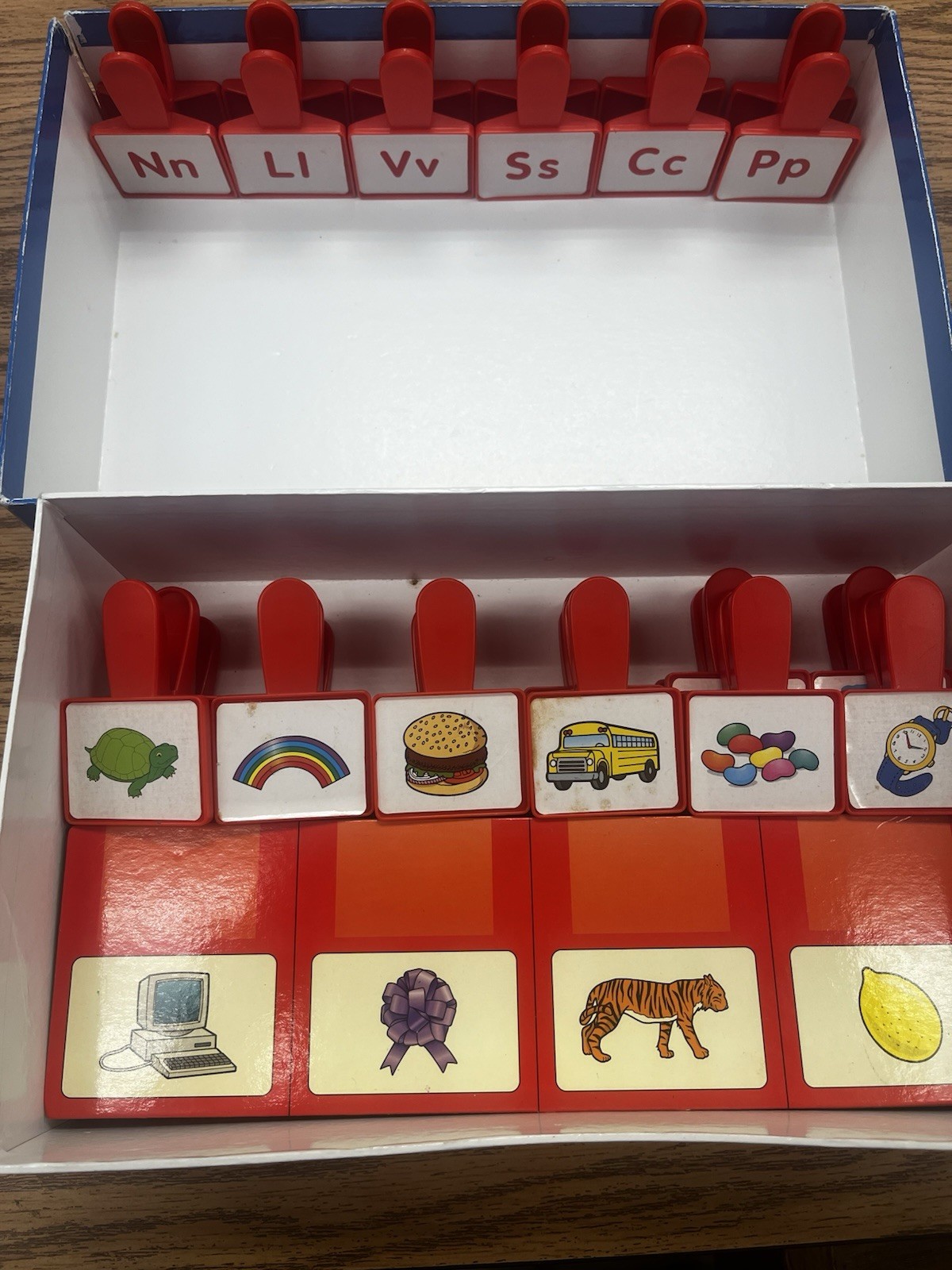 Lakeshore Match & Clip Beginning Sounds Reading Centers Complete Game Homeschool