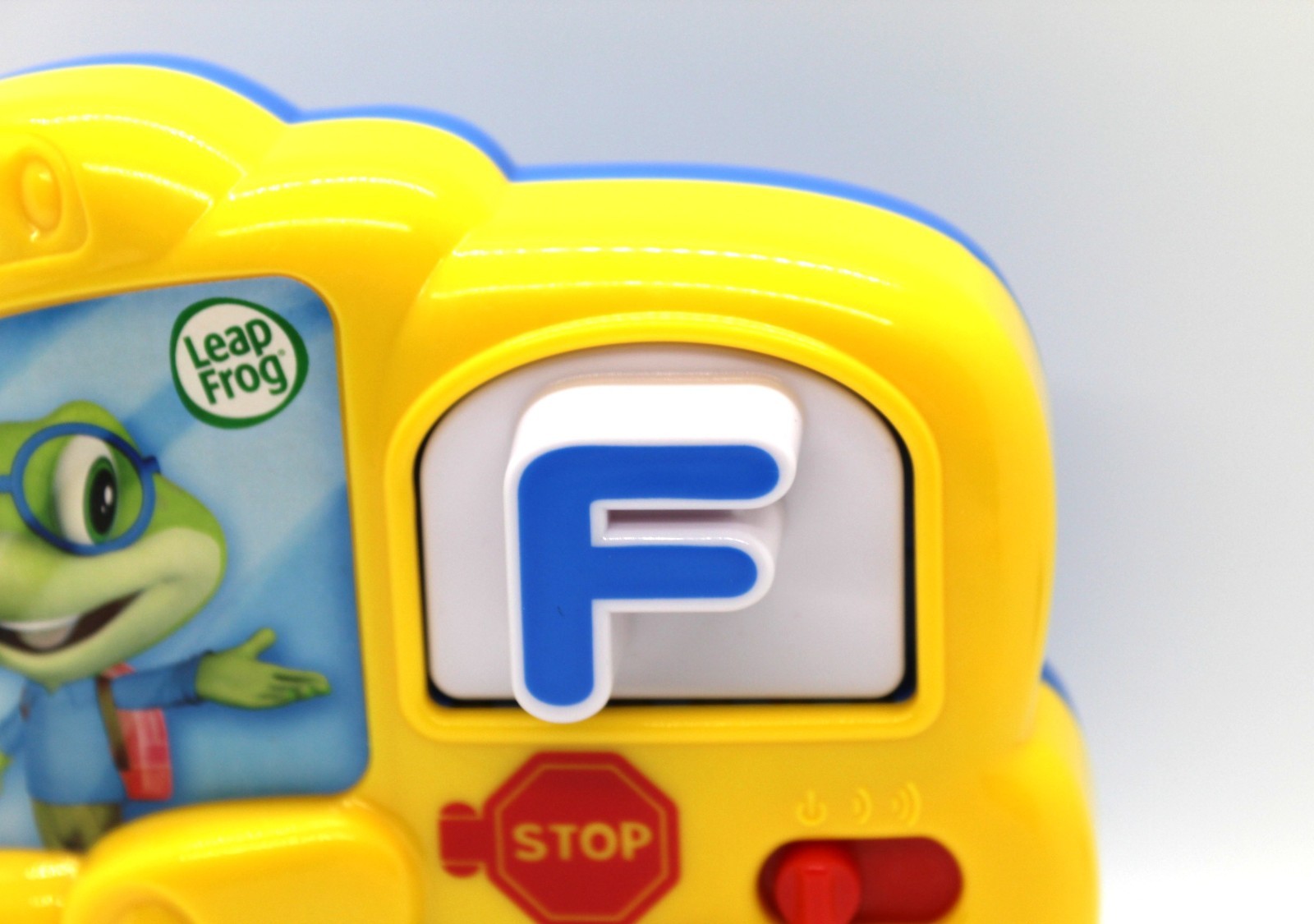 Leap Frog Fridge Phonics Magnetic Letter Set – 26 Interactive Learning Tiles EUC