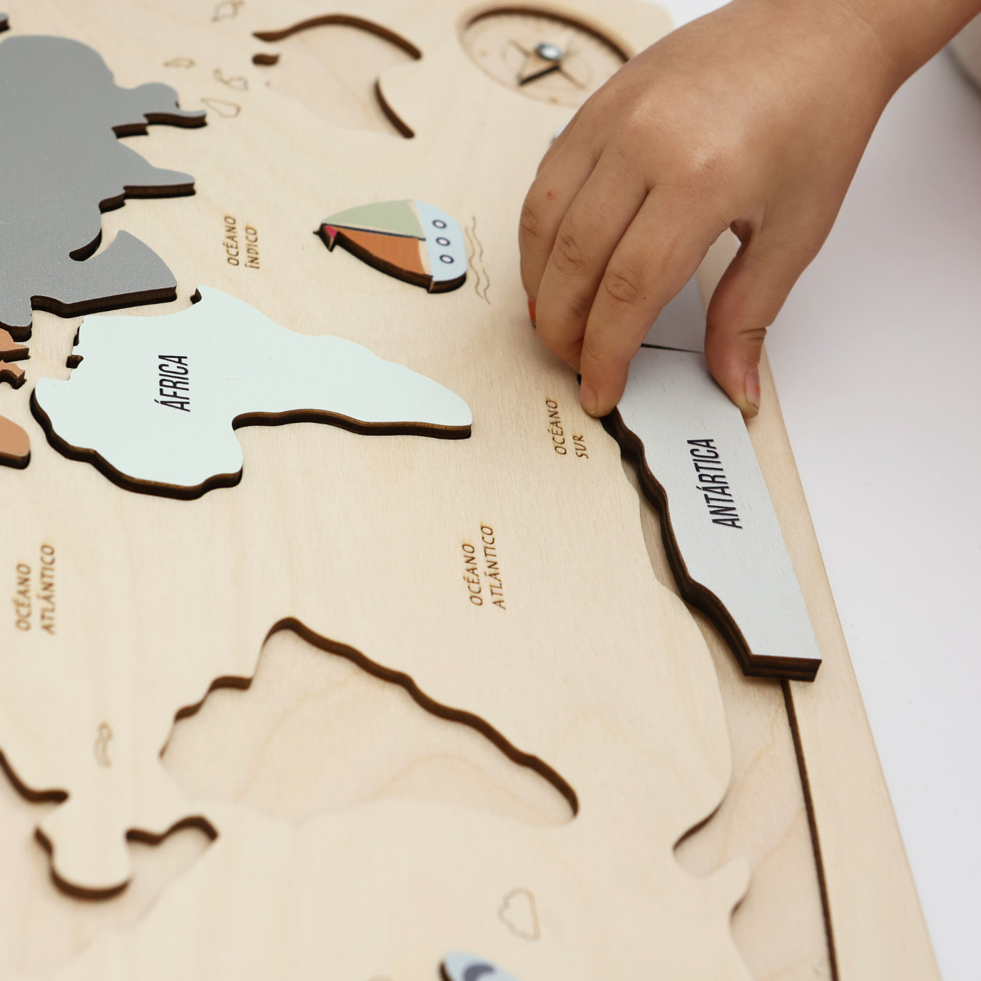 World Map Montessori Wooden World Puzzle for Kids (Ages 3+) – Educational Map
