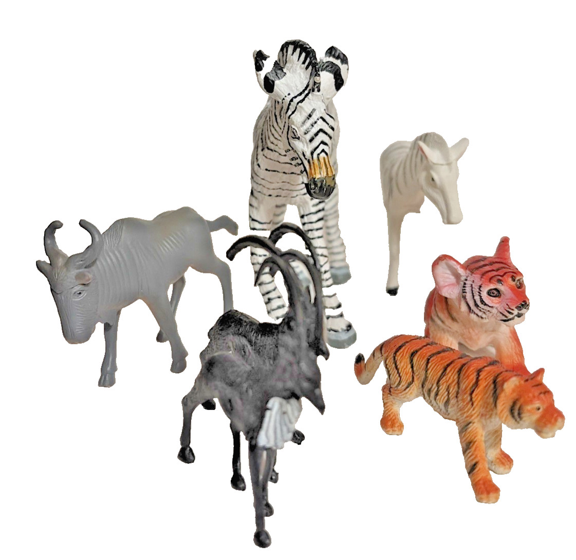 Safari Animals Toys Plastic Vintage Collectibles Lot of 27 Many Sizes 1990s READ