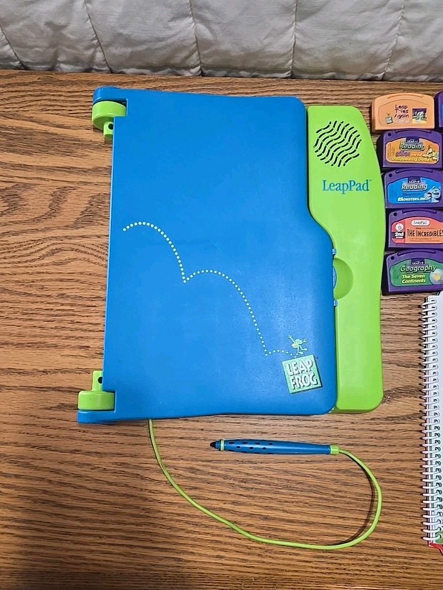 LeapFrog LeapPad Original Learning System Educational Reader Works! 26 Games