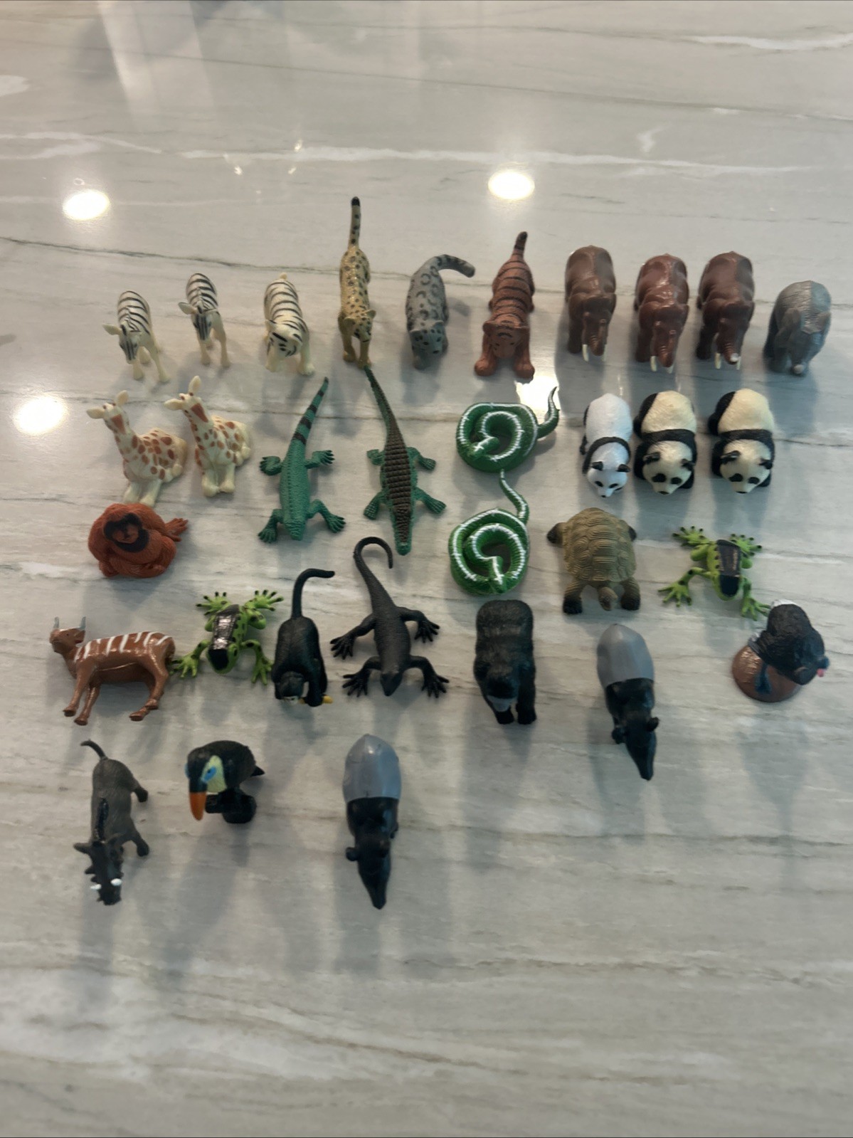 K&M Animal Plastic Figures Zoo Wild Animals Lot (32)