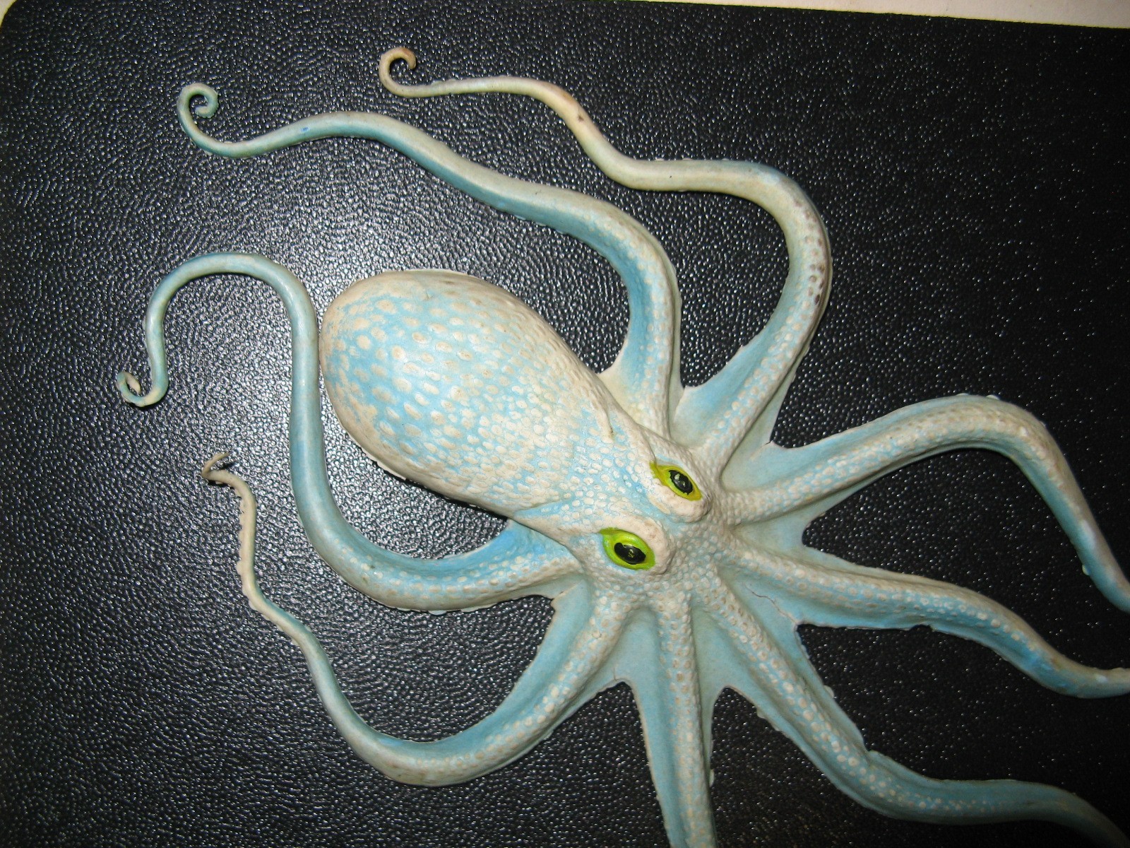 1960s – 1970s ? Vintage 13” Long, Toy Octopus, White & Blue, Hong Kong