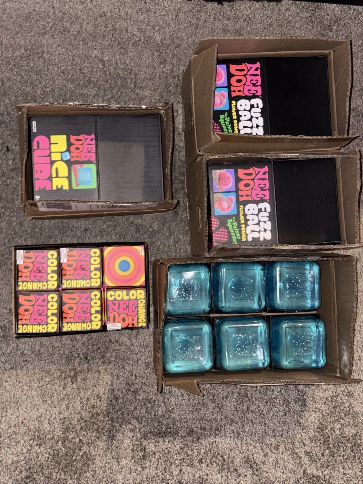 Huge NeeDoh LOT!! 54 total FAST FREE SHIP
