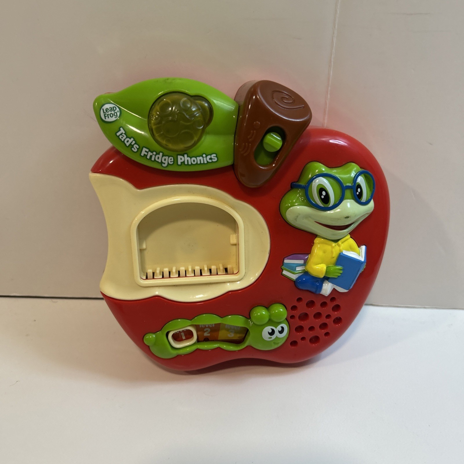 2018 Leap Frog Tads Fridge Phonics Apple Base Unit Replacement Part. Working