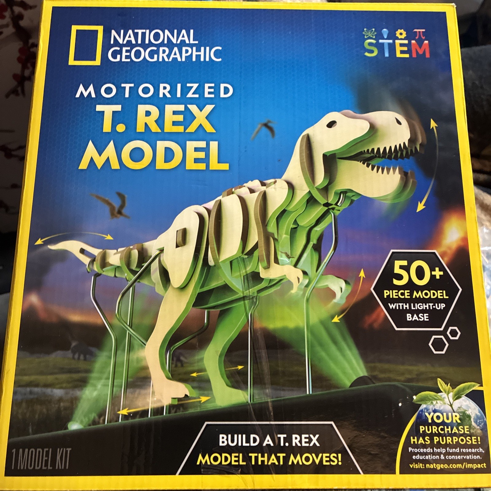 National Geographic Blue Marble STEM Motorized T. Rex Model, Moves,Light-up Base