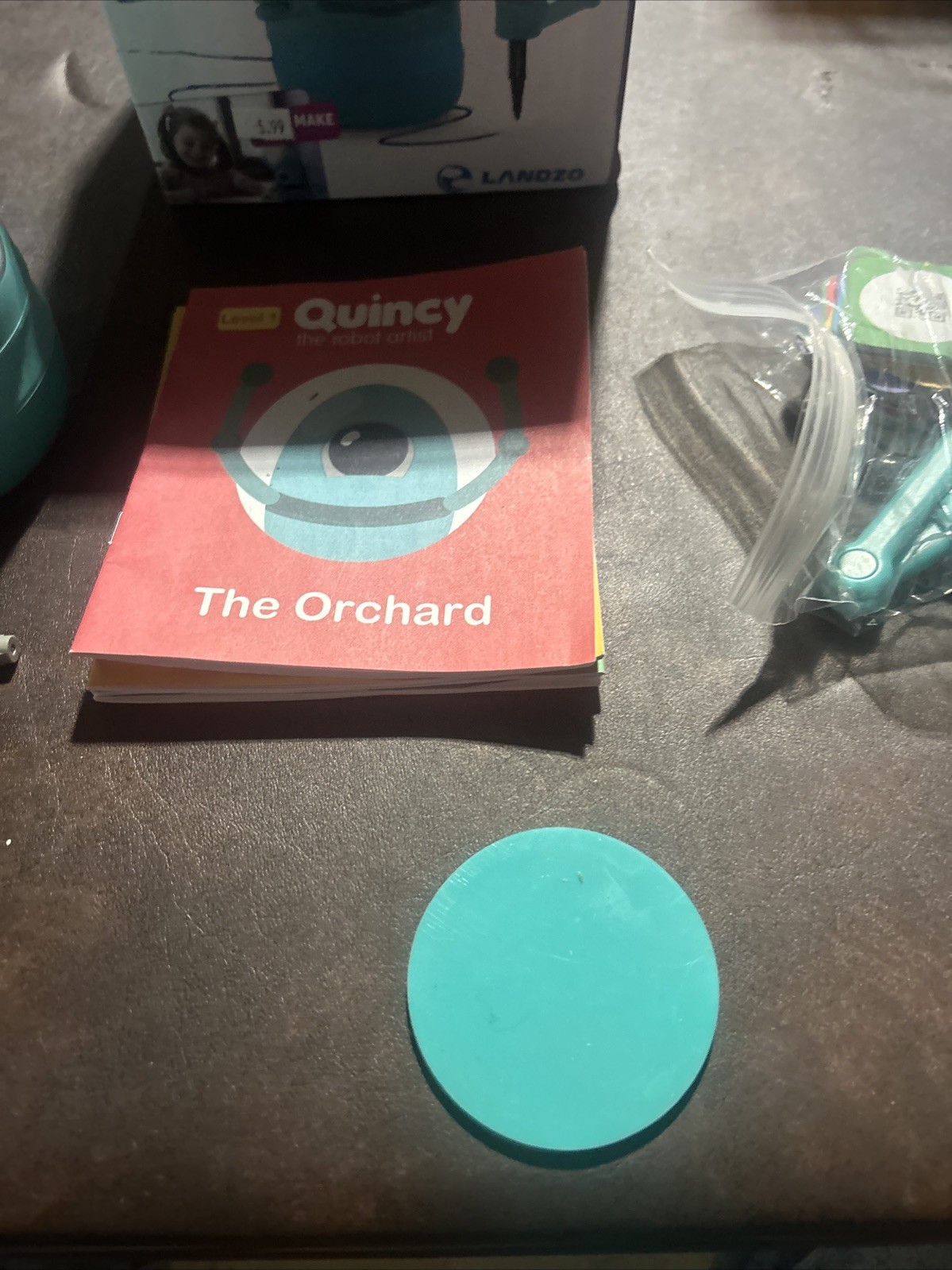 Quincy The Talking Robot Drawing Artist LZ001 By Landzo