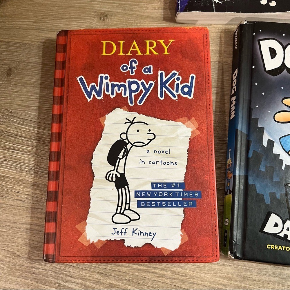 Boys Graphic Novel Book Lot Dog Man Wimpy Kid 5 Book Set Grades 3-6