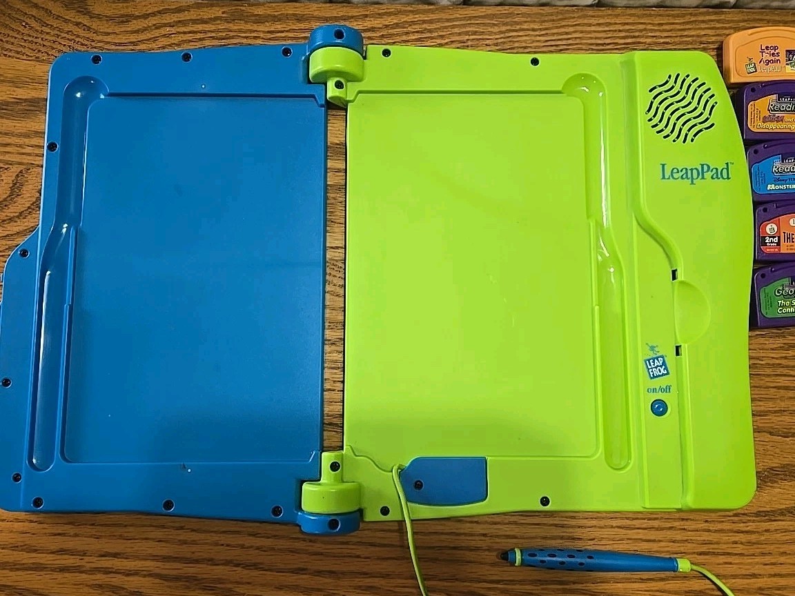 LeapFrog LeapPad Original Learning System Educational Reader Works! 26 Games