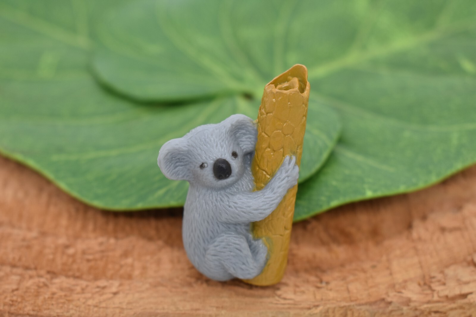Koala Bear Baby, Plastic Replica 1 3/4″ ~ F245-B206