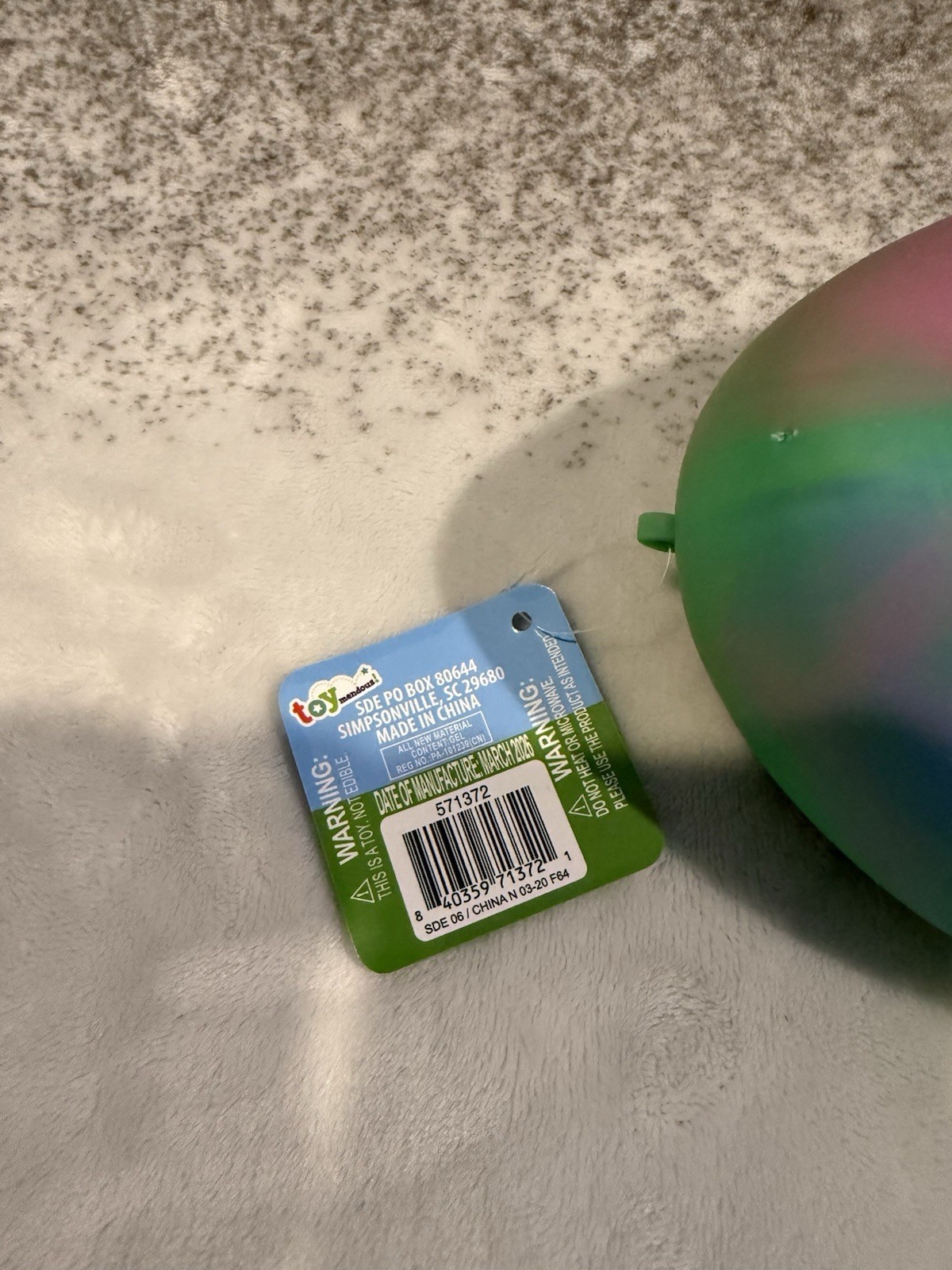 NEW Toymendous Squeeezy VIRAL Rainbow Jumbo Squeeezy Tye Dye Duck Squish Toy