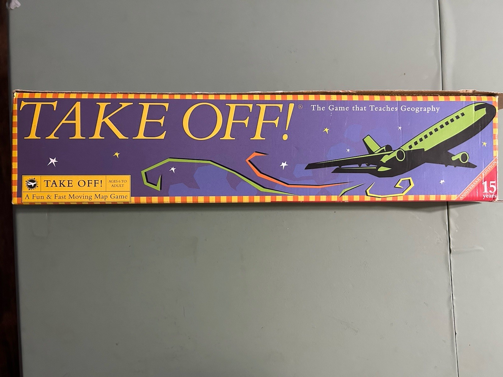 Take Off! The Game That Teaches Geography / A Fun & Fast Moving Map Game