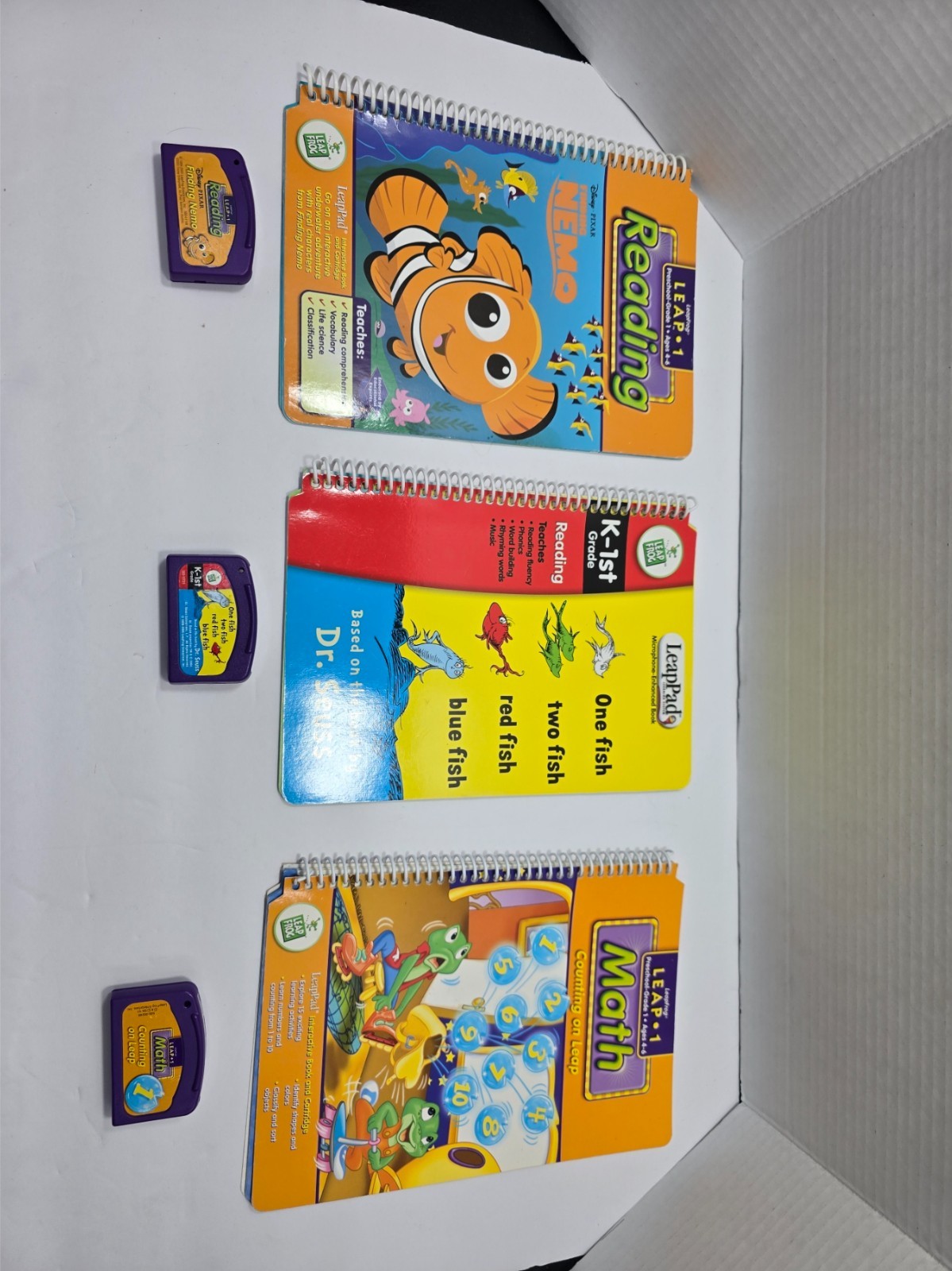 LeapPad Bundle With 14 Books and 12 Cartdriges