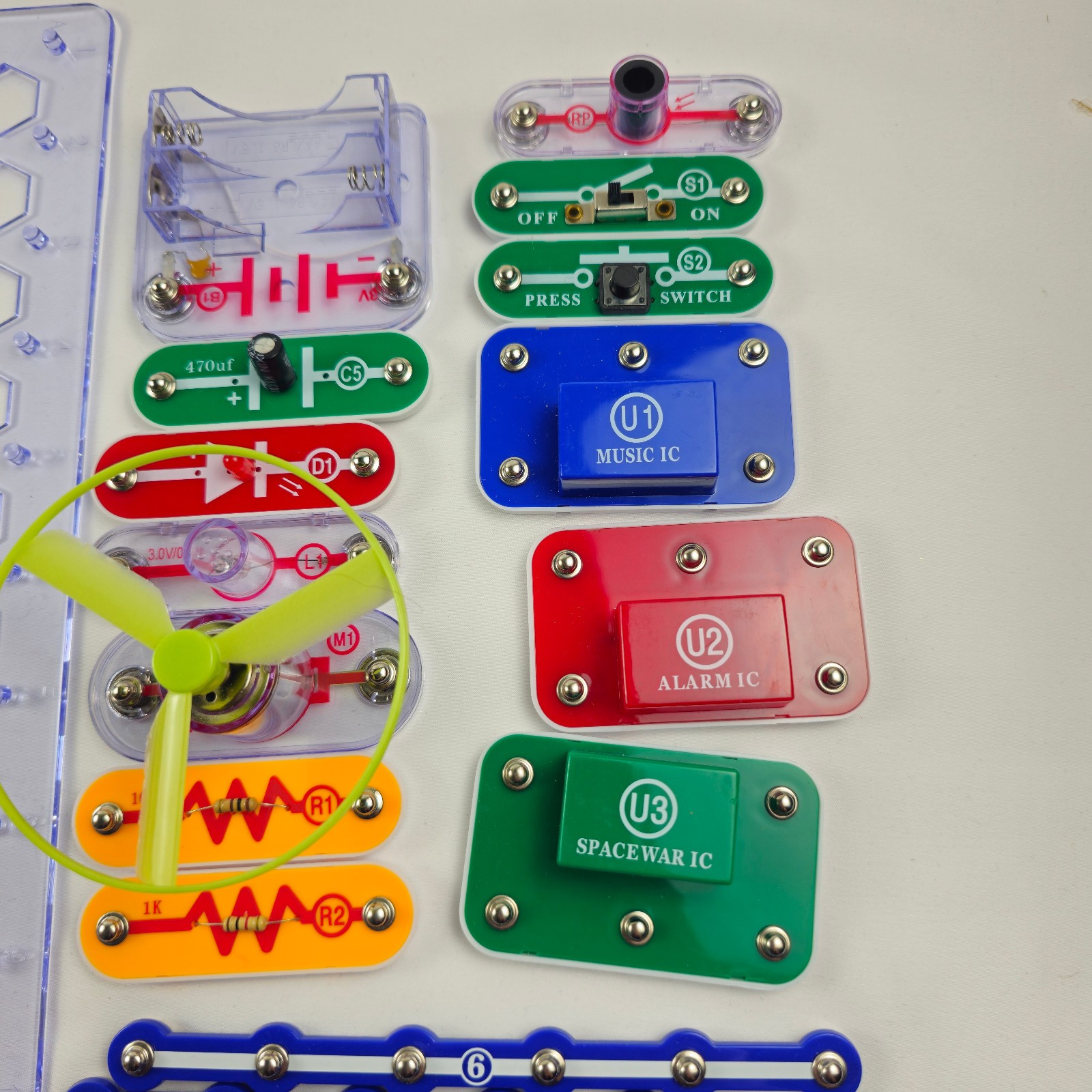Snap Circuits Skill Builder Electronics Kit 125 Manual Incl, No Box 95% Complete