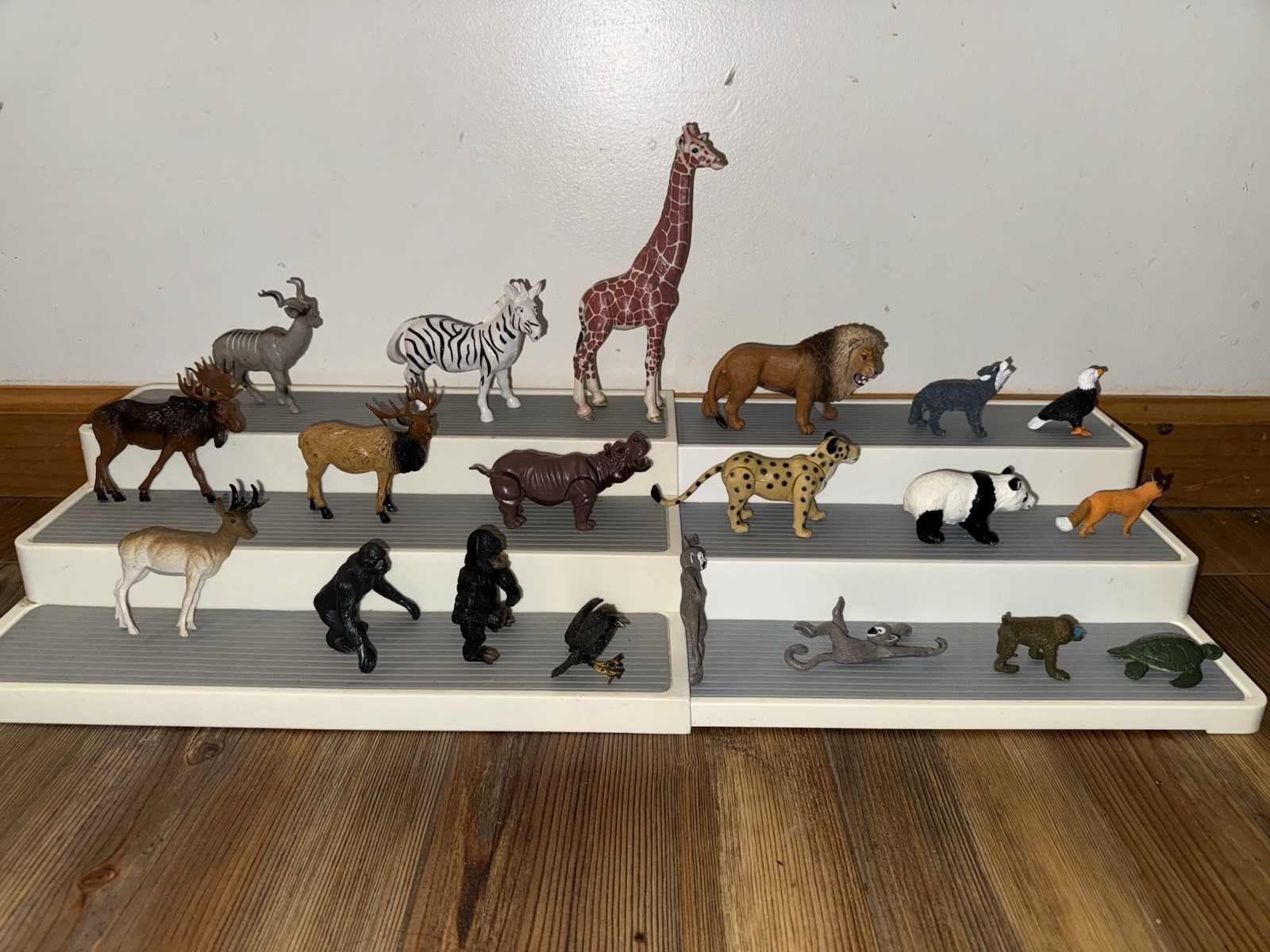 Lot Of 20 Plastic Safari Jungle Zoo Animal Toy Figures By Schleich Safari Etc