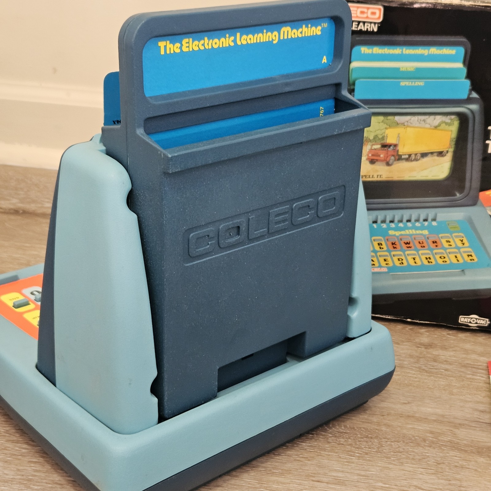 Vintage 1980 Coleco Electronic Learning Machine 2210 TESTED & WORKS