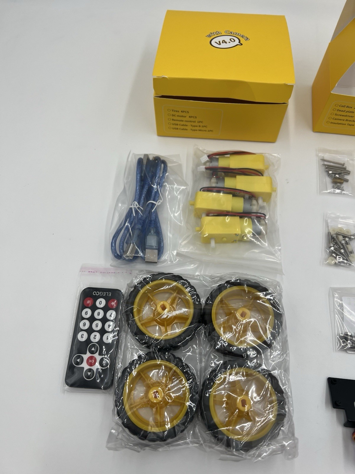 NEW Elegoo UnoR3 Project Smart Robot Car Kit V 3.0 Plus Programming Engineering