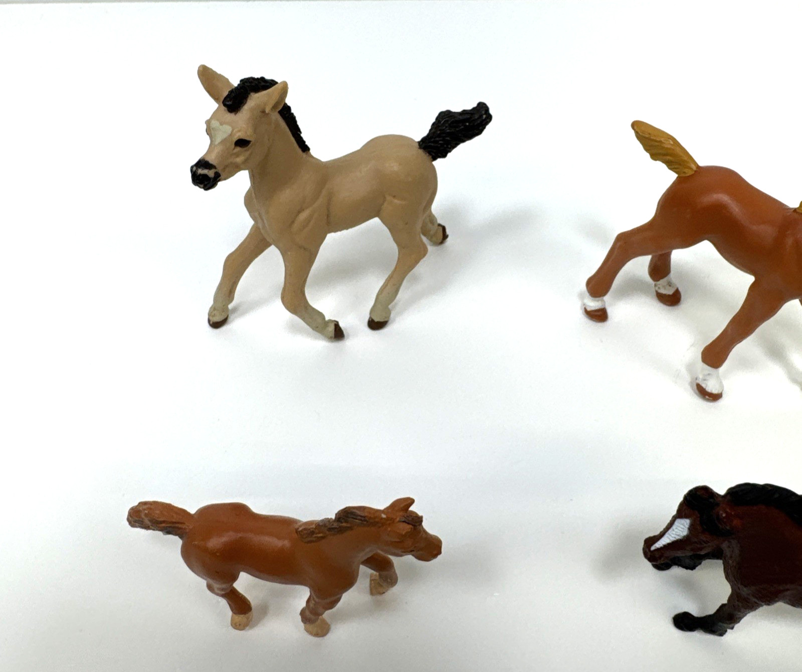 Lot Of 6 Miniature Horse Toy Figures Safari Plastic 90s & 2005