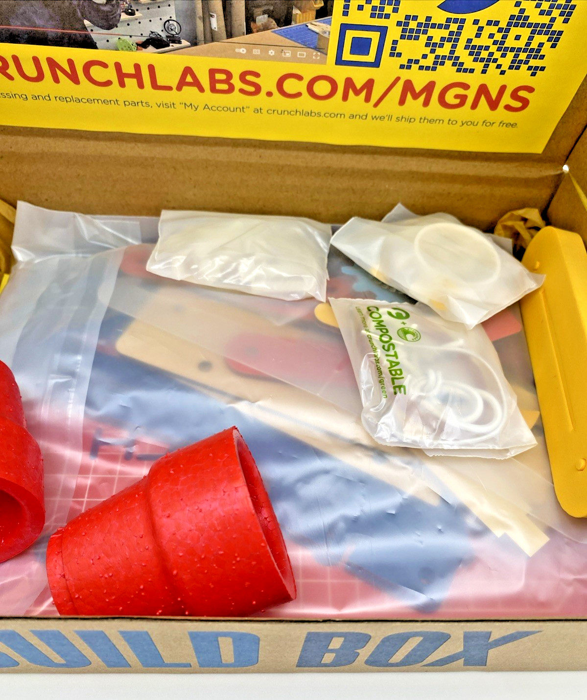 Crunch Labs Magnus Flyer STEM Kit Mark Rober Building Box