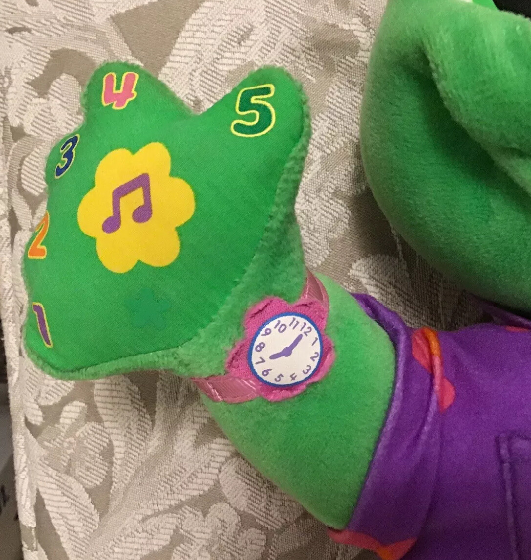 LeapFrog LOVABLE LILY Interactive Dress Up Doll – Fun Games & Activities, 20050