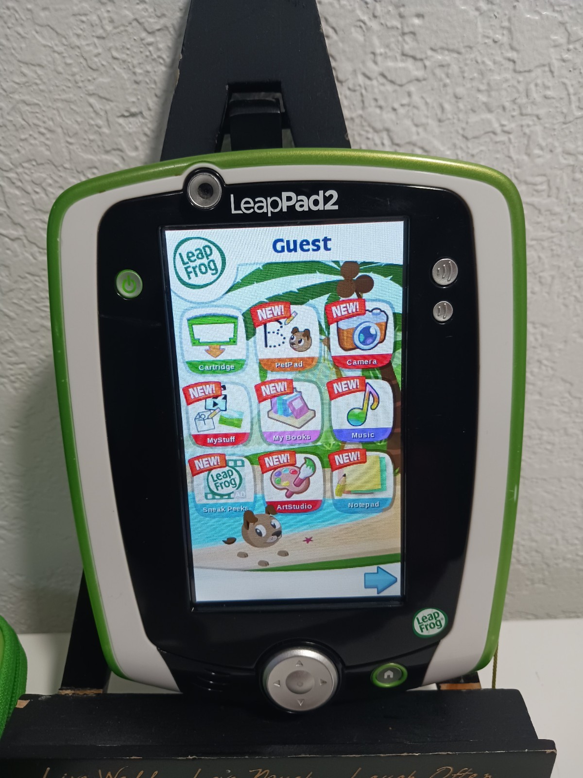 LeapFrog LeapPad 2 Explorer Learning System + Green Case + 14 Preloaded Games