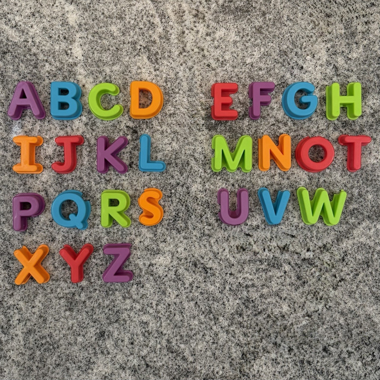 Sesame Street/Hasbro Elmo’s On The Go Alphabet Letters Carry Case-*READ/Lt Flaws
