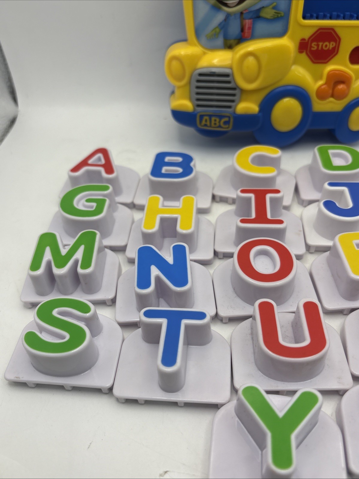 LeapFrog Fridge Phonics Magnetic Alphabet ABC Talking School Bus Complete Set 26