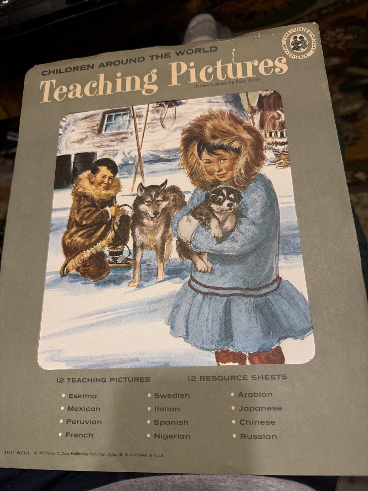 1967 Teaching Pictures Children Around the World 12 color pictures W/description
