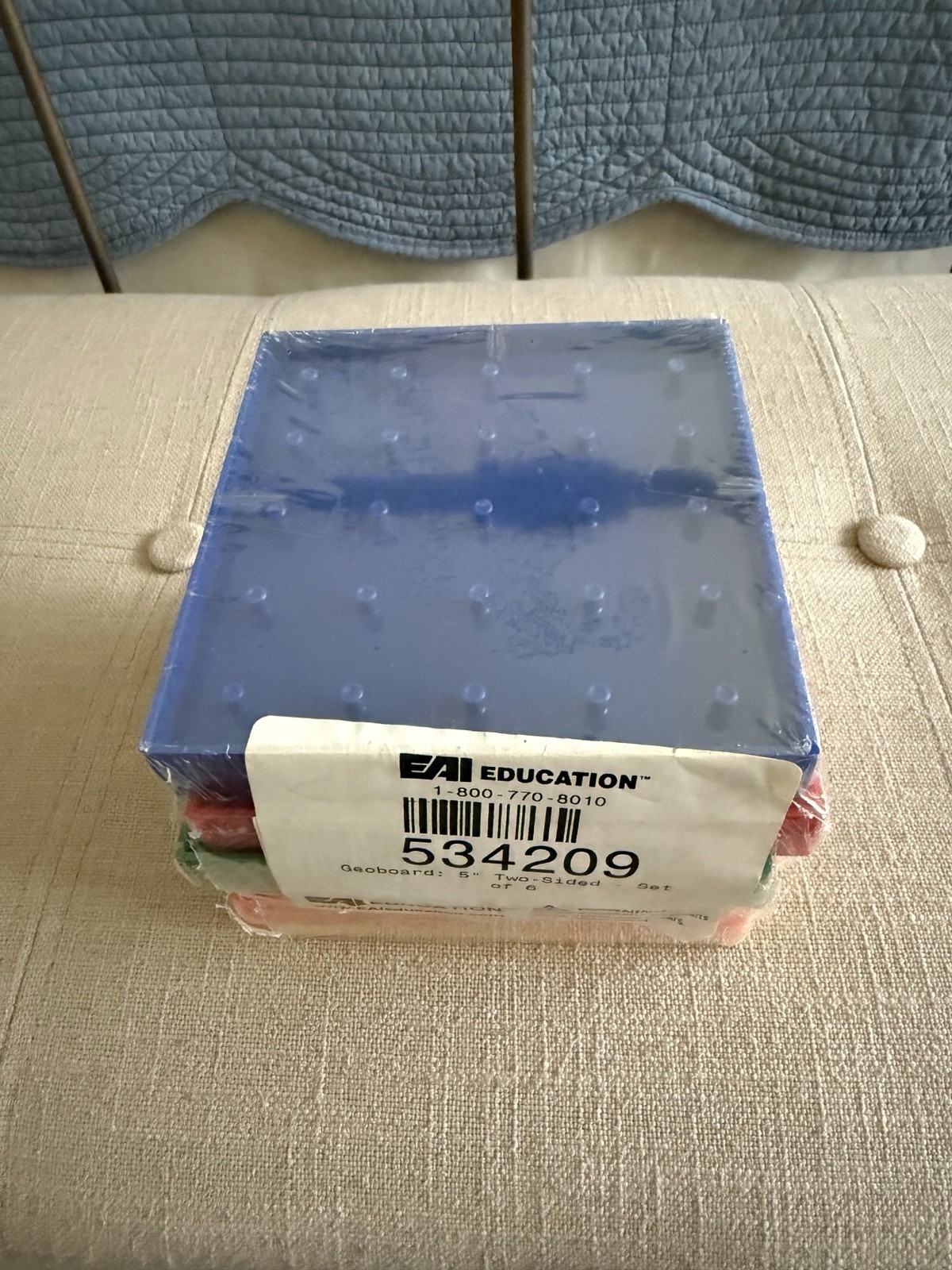 Set of 6 New Geoboards 5“ two sided Sealed EAI education Multicolor W/ Bands