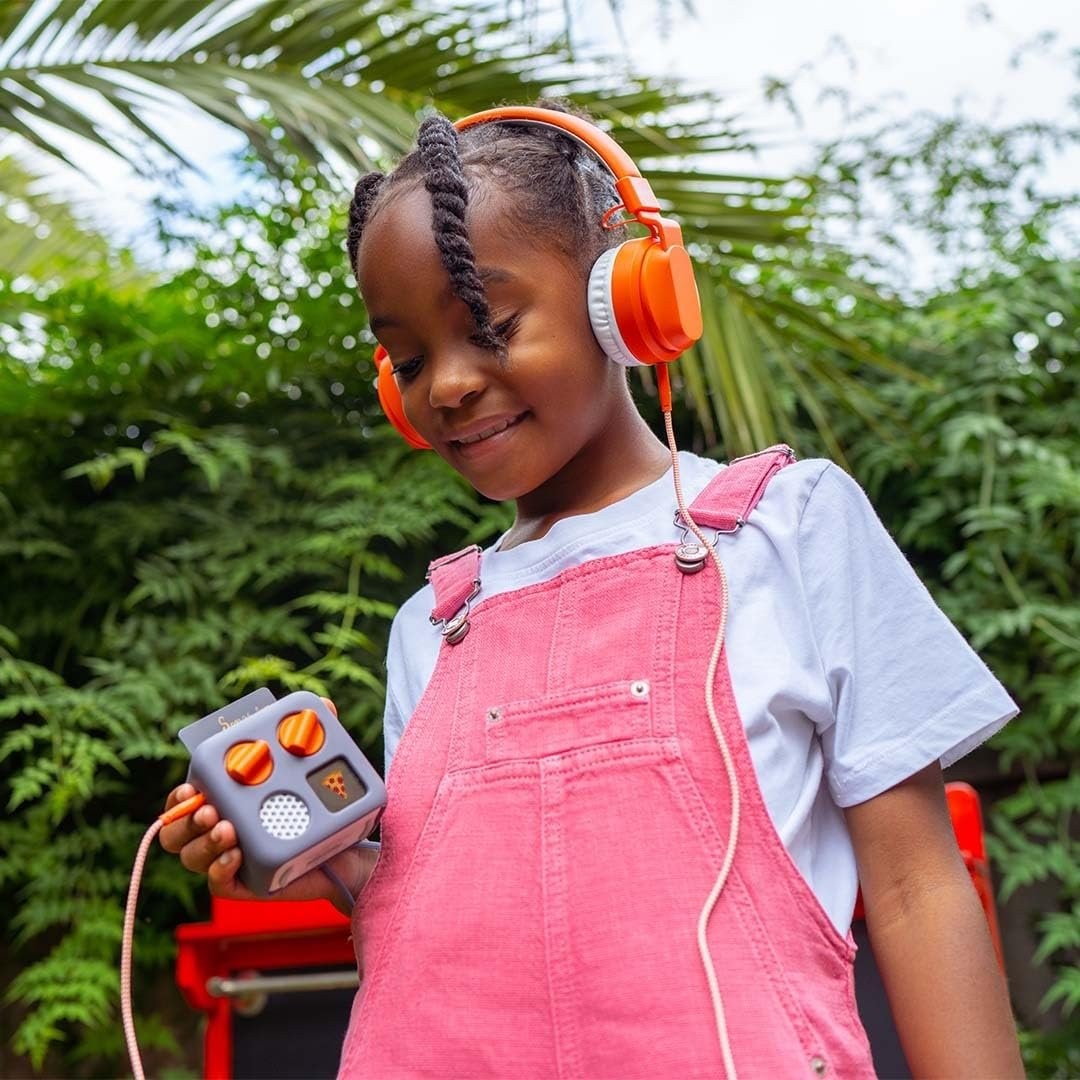 Yoto Fancy Nancy Audio Collection – Kids Audio Card for Use with Player & Mini A
