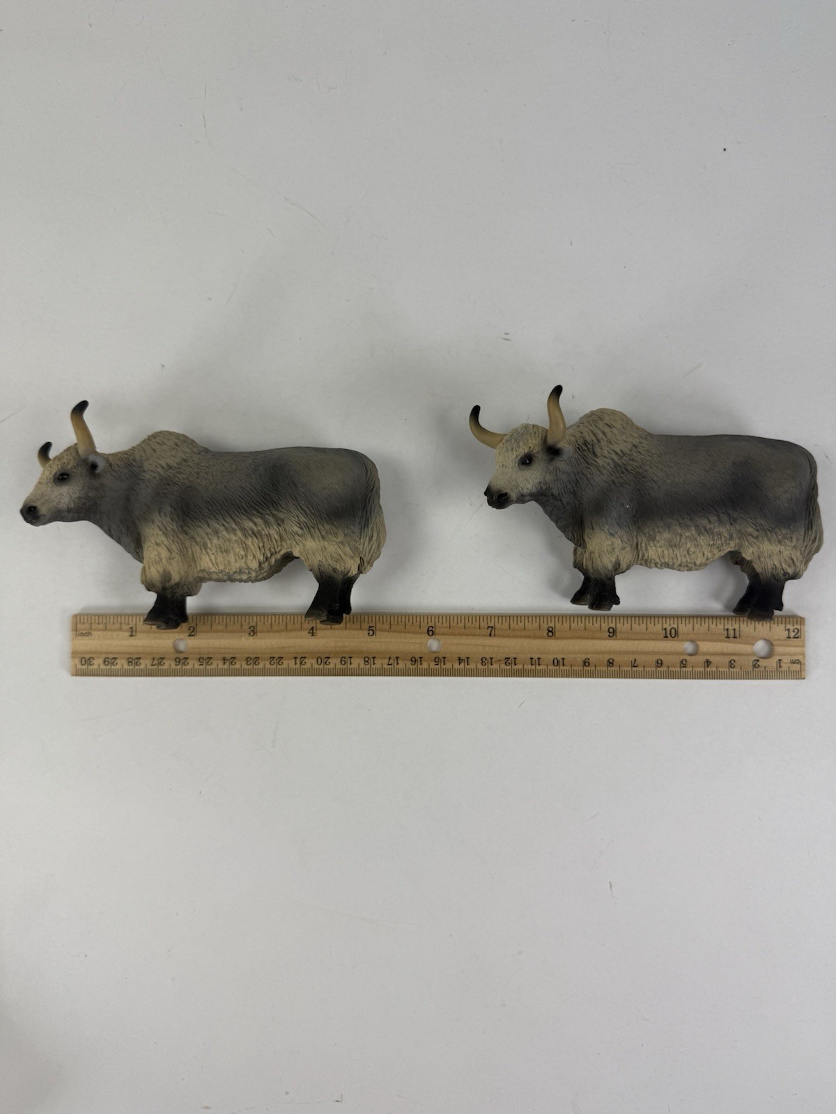 Schleich Yak Figurine Lot Gray Asian WIldlife Retired 2009 5″