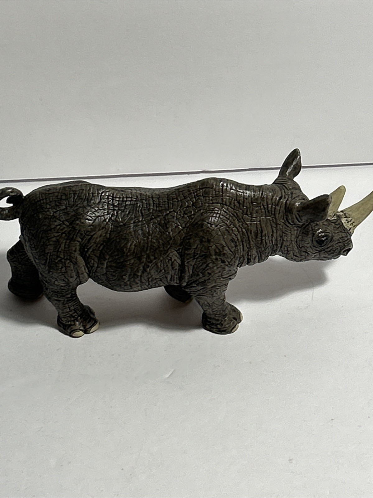 2008 SCHLEICH 6.5″ Gray Africa Black Rhino RHINOCEROS Animal Action FIGURE NWT