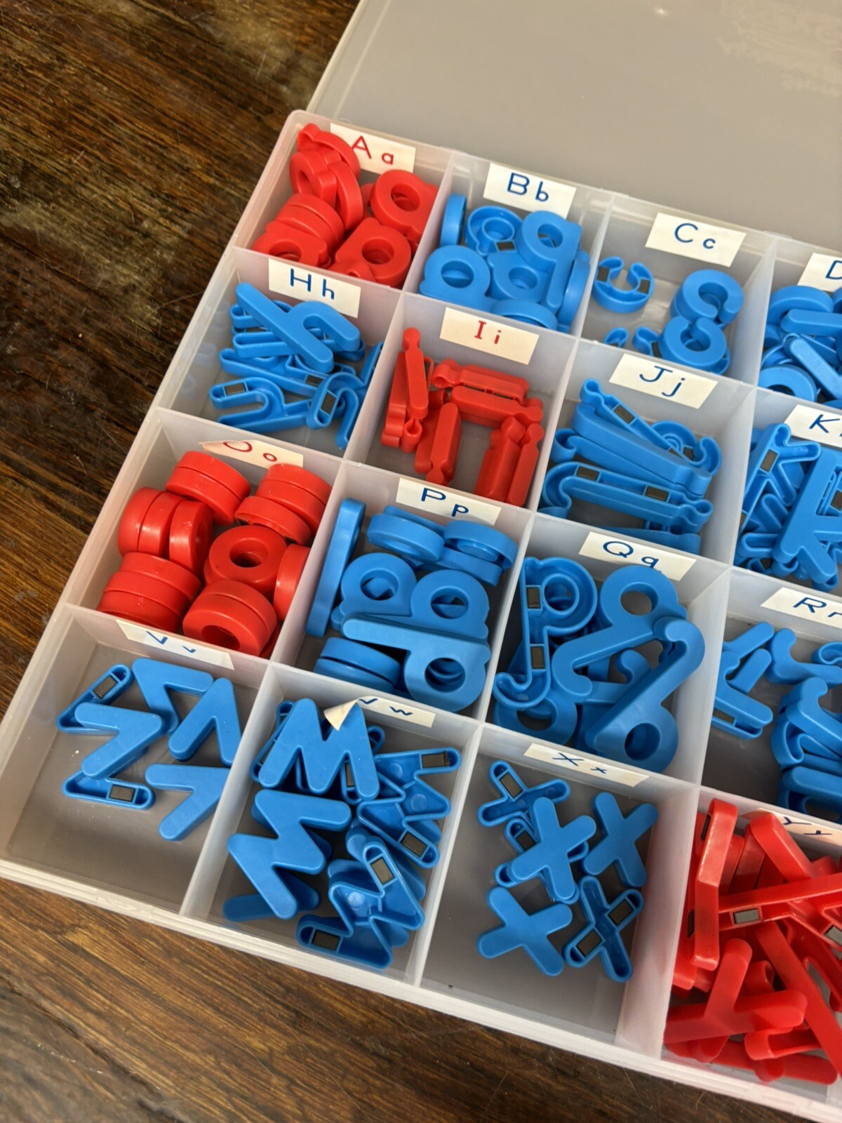 Really Good Stuff Magnetic Letter Kit with Storage Case