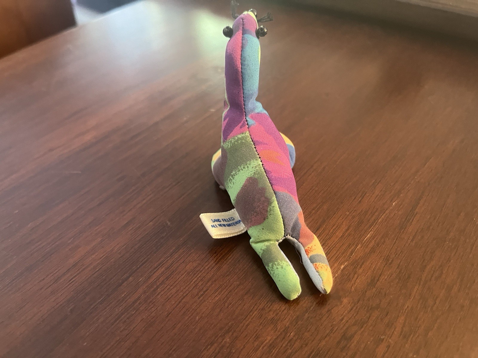 Multi-color, sand filled Seal