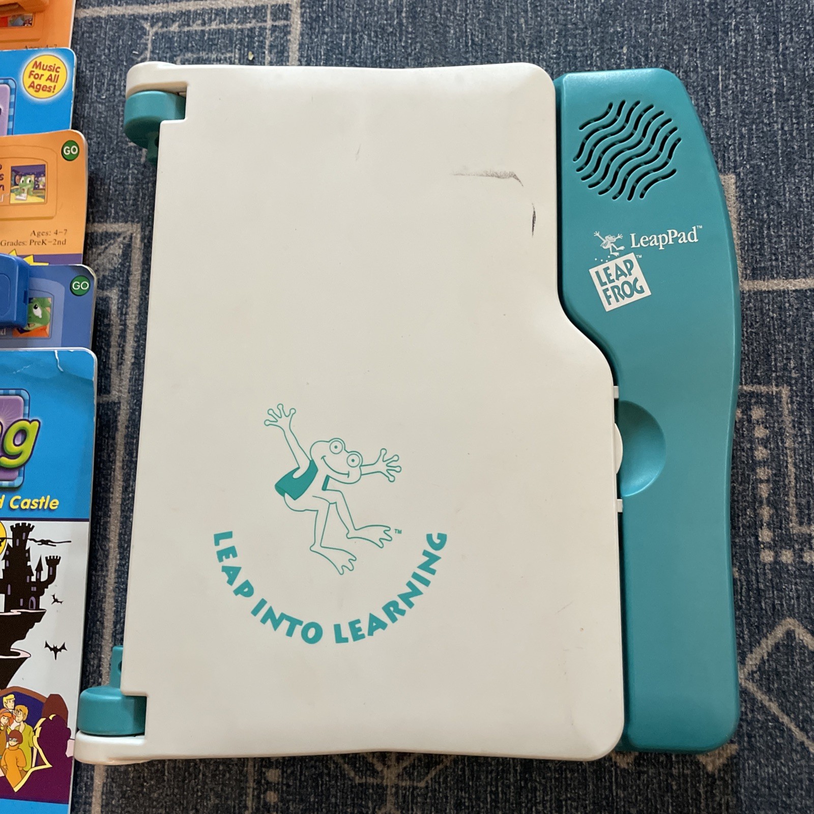 Leap Frog LeapPad W/ 8 Books & Cartridges Tested Ages 4-10