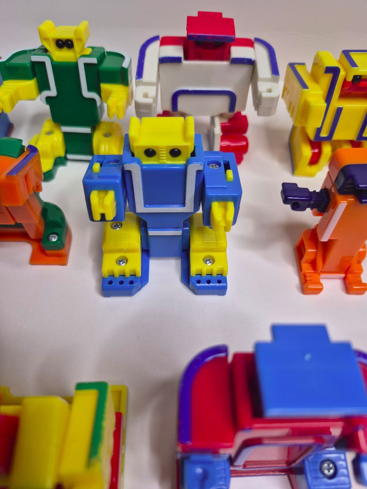VTG 80s ALPHA BOTS Alphabet Transformers Letter Robots LOT OF 25 Preschool no V