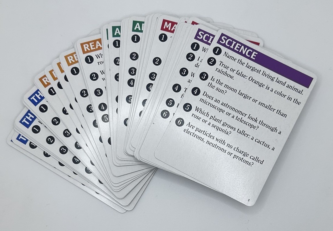 University Games Brain Quest Smart! Card Game – Opened box in TIN –