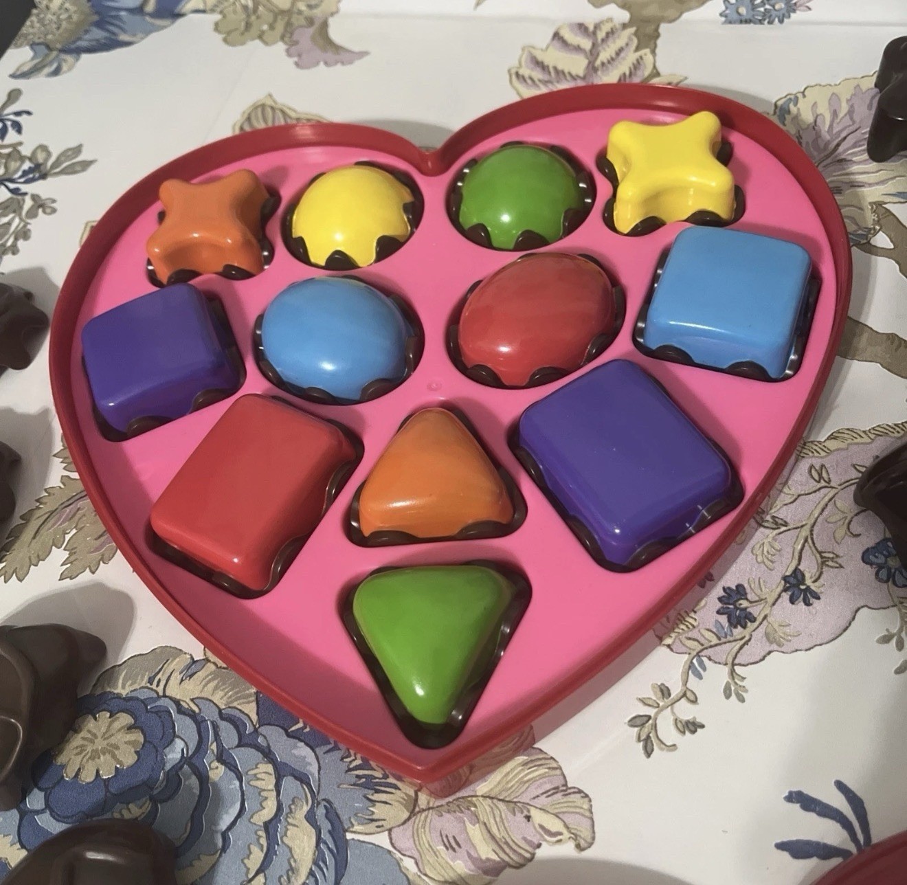 Valentines Learning Resources Smart Snacks Hide n’ Peek Chocolates Matching Game