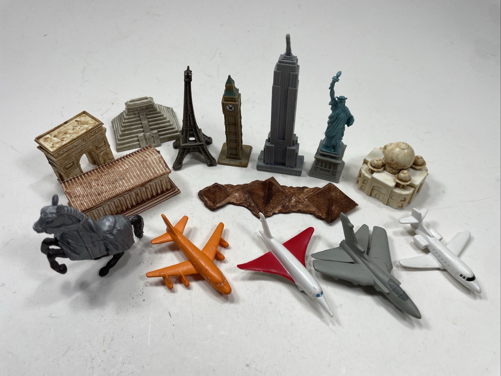 Safari Ltd. Plastic Rubber Miniature Toy Building Parthenon Pyramid Airplane Jet